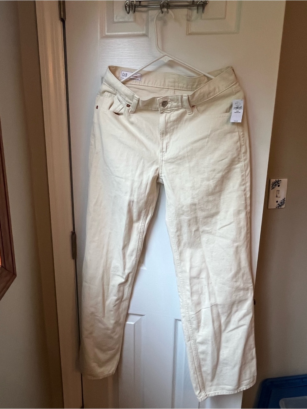 GAP Cream Straight-Leg Jeans